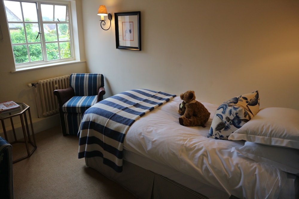 The Manor House 21/66