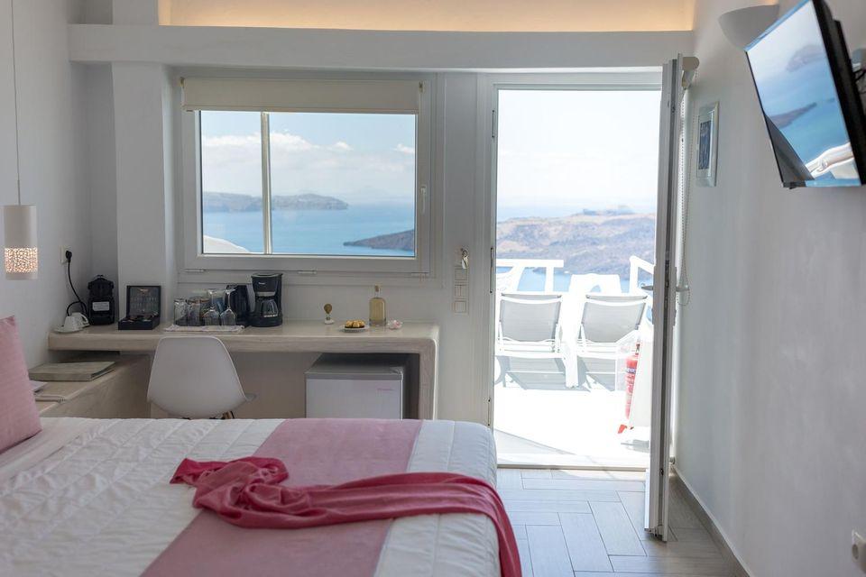 SUNRISE, JUNIOR SUITE