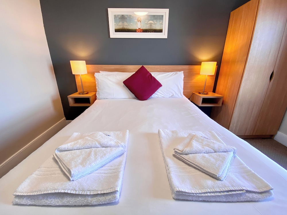 Esplanade Hotel 14/60