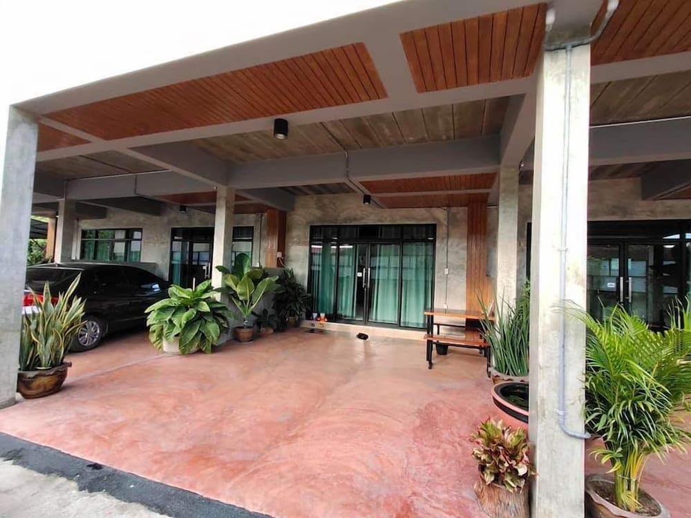 Baan Canalee 3/50
