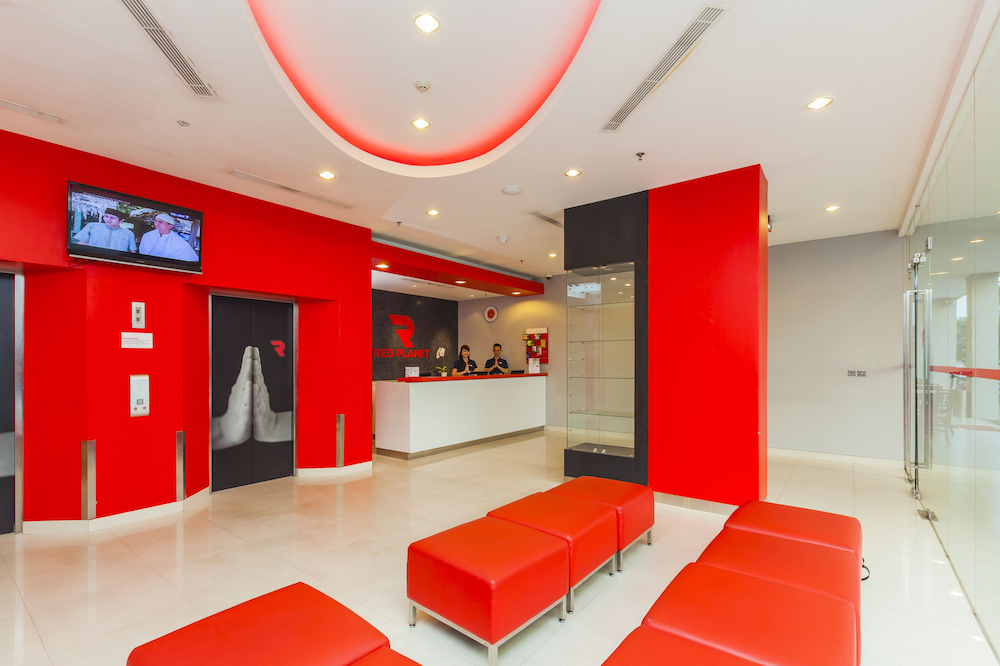 Monoloog Hotel Bekasi 6/19