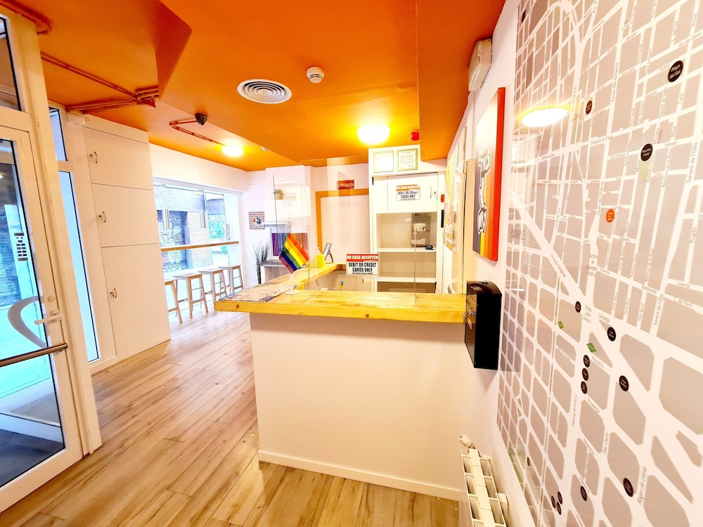 Gracia City Hostel 3/26