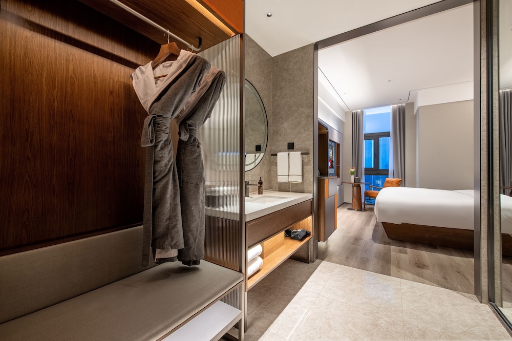 UrCove by Hyatt Shenzhen Bay Nanyou 18/50
