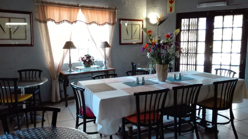 Villa Via - Midrand 50/68