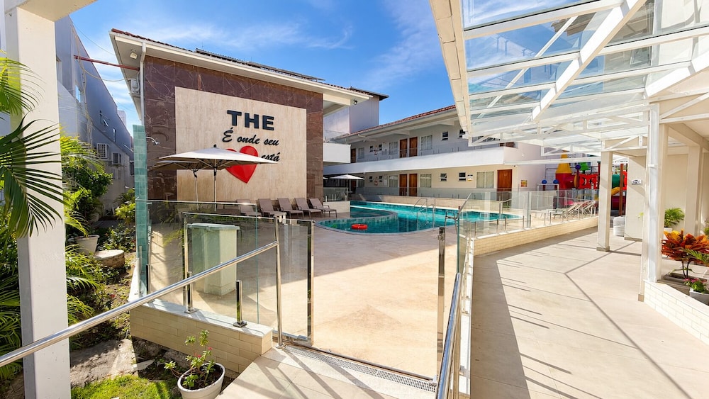 Tropicanas Apart Hotel 4/58