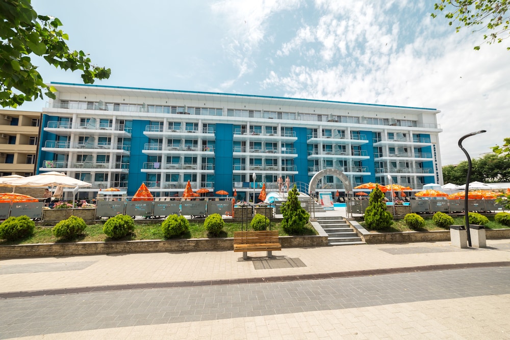 Hotel Bavaria Blu 2/50