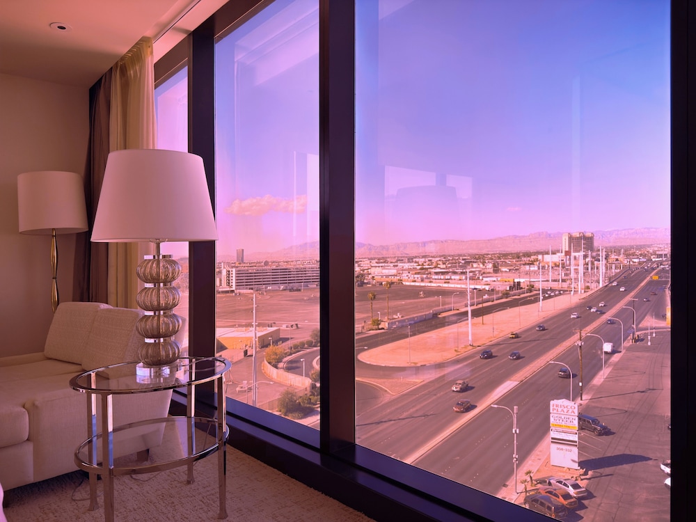 Ahern Hotel Las Vegas 27/71