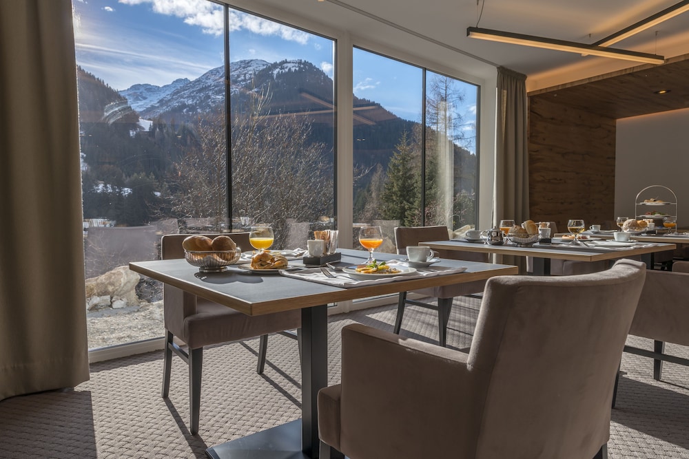 Hotel Grischuna 38/50