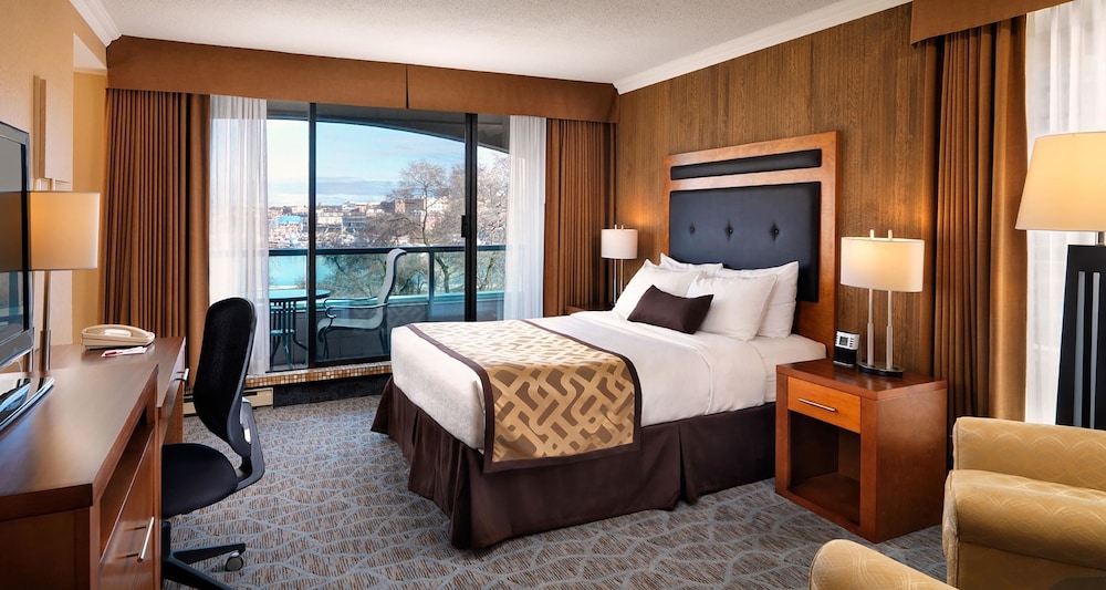 Best Western PLUS Inner Harbour Hotel 13/47