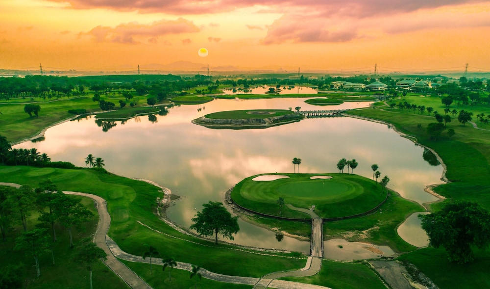 Pattana Golf Club And Resort 36/50