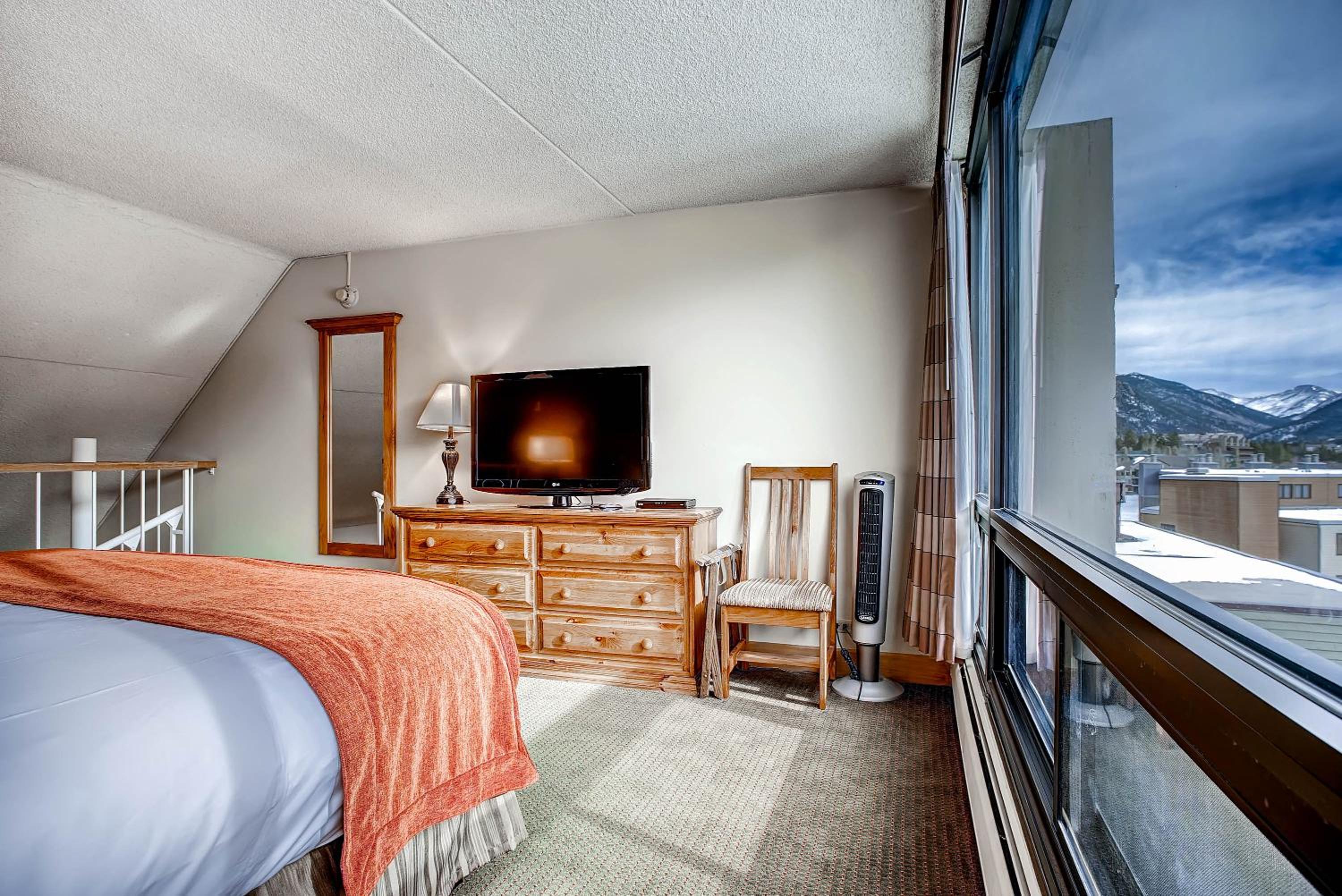 Loft, Suite
