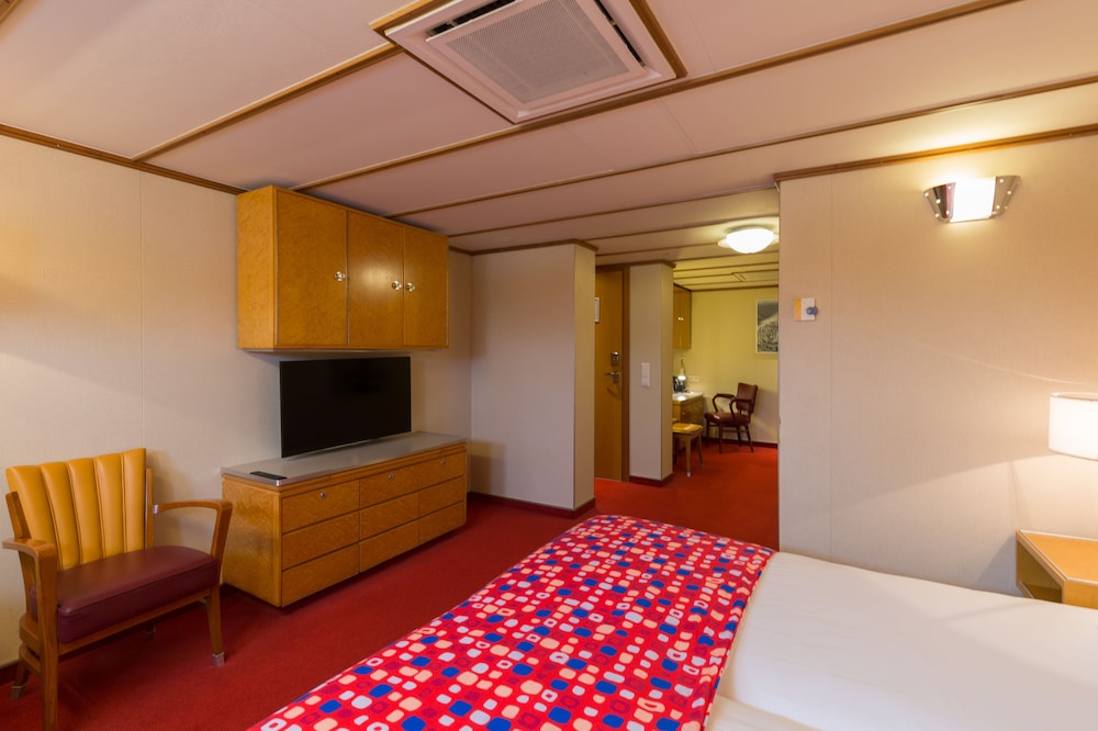 ss Rotterdam 24/47