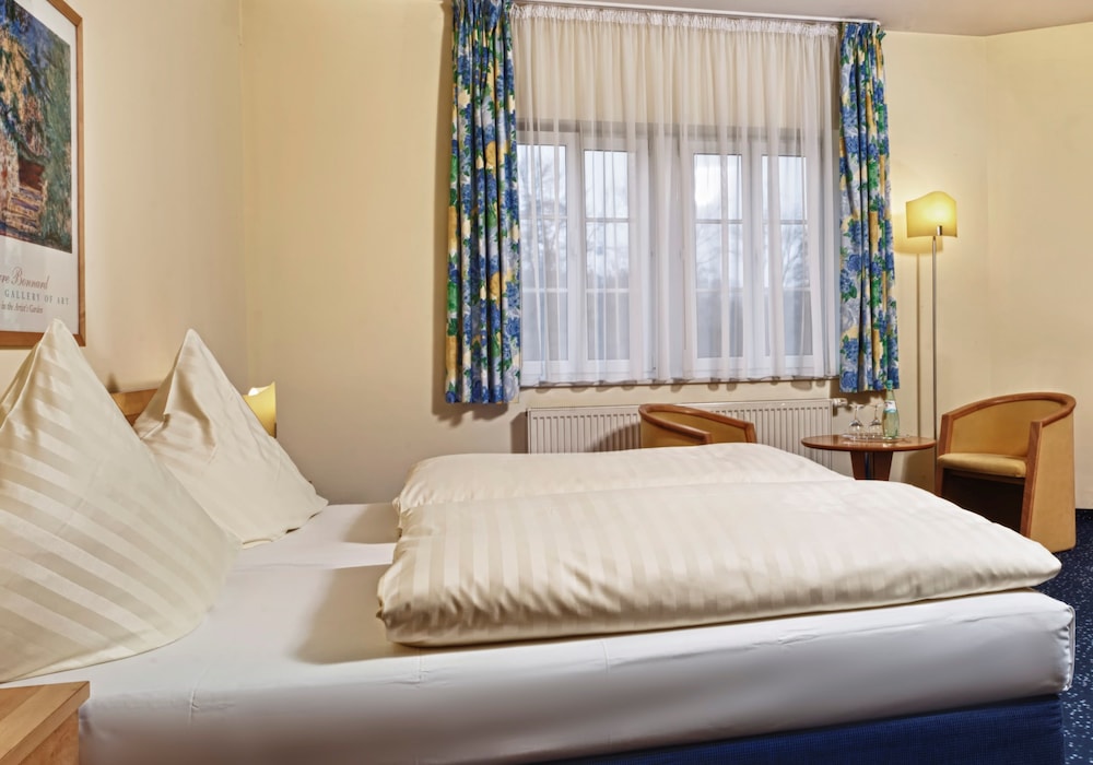 Hotel Schloss Schweinsburg 7/31