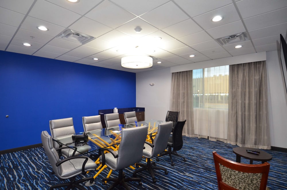 Glo Best Western Enid Ok Downtown Convention Cente 37/40