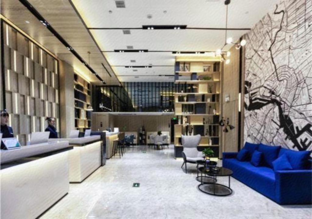 Echarm Hotel Yingshang Wuzhou Wanhui Square 39/50