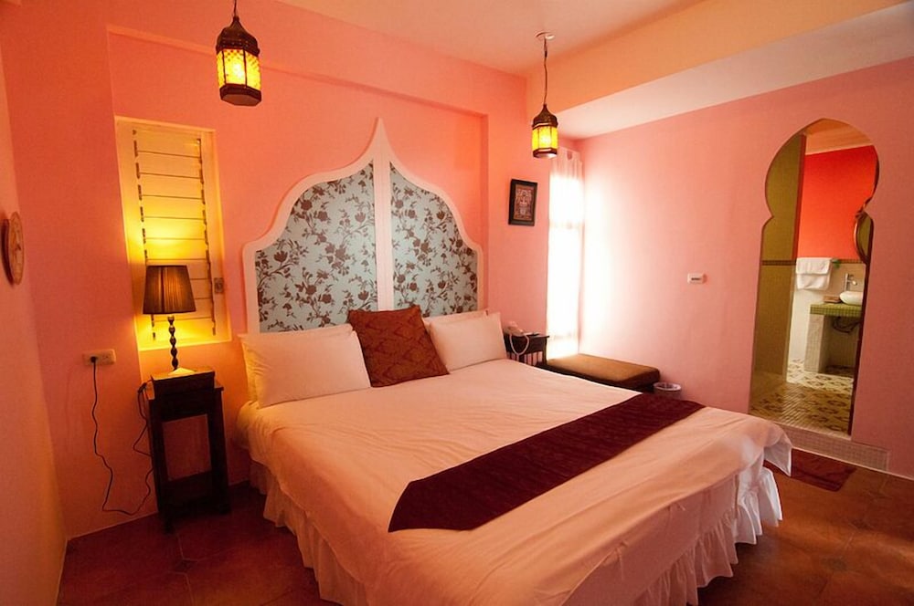 SUPERIOR, DOUBLE BED