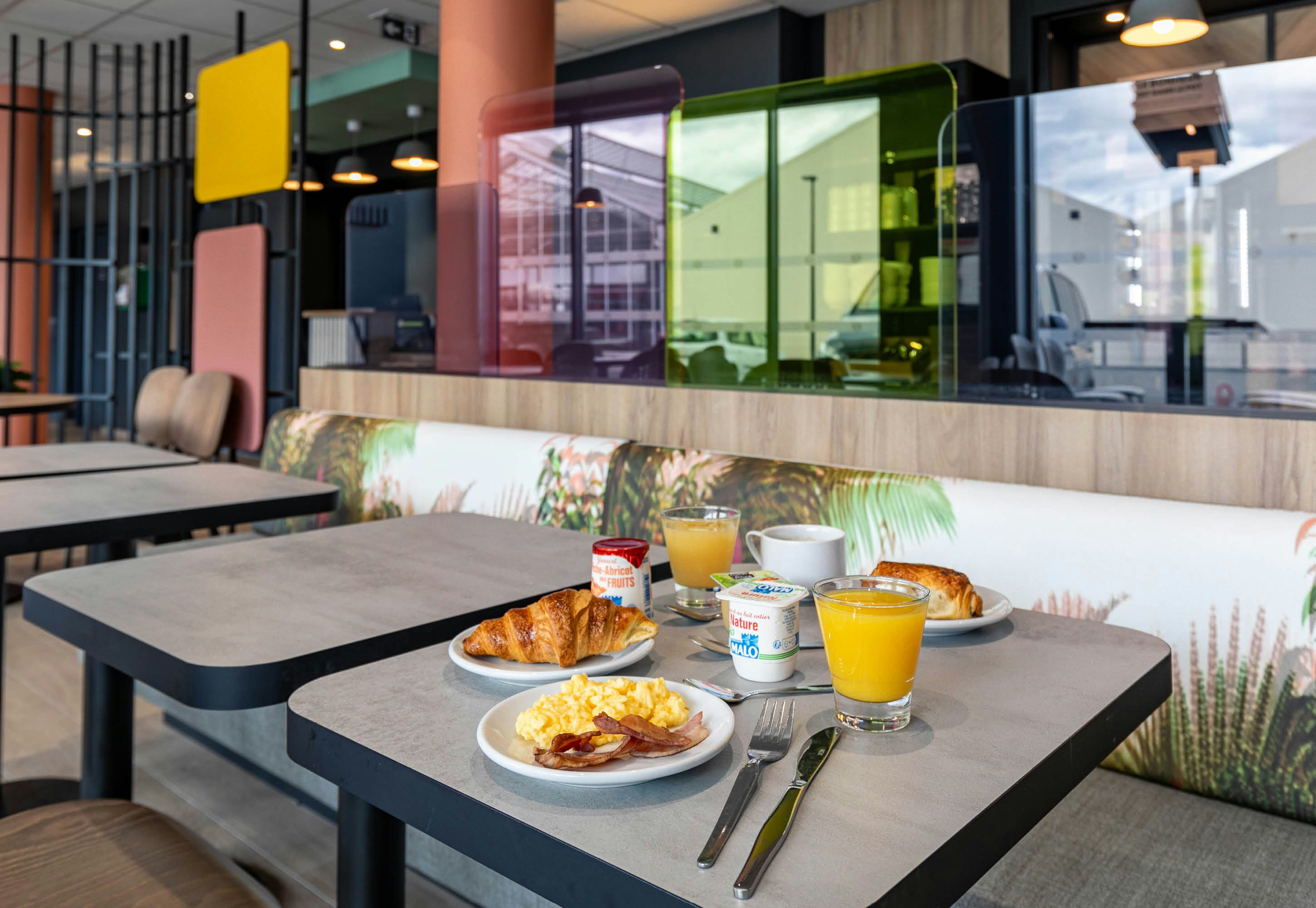 B&B Hotel Mulhouse Bale Aeroport 24/35