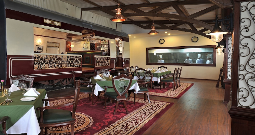 HOTEL NOORMAHAL 33/41