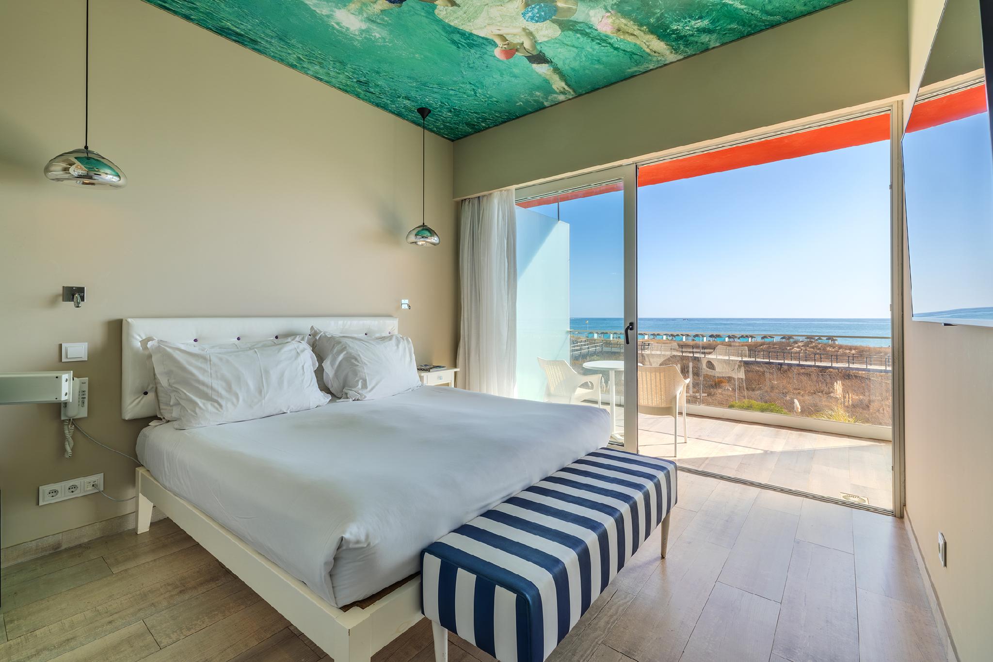 Sea, Suite, Triple