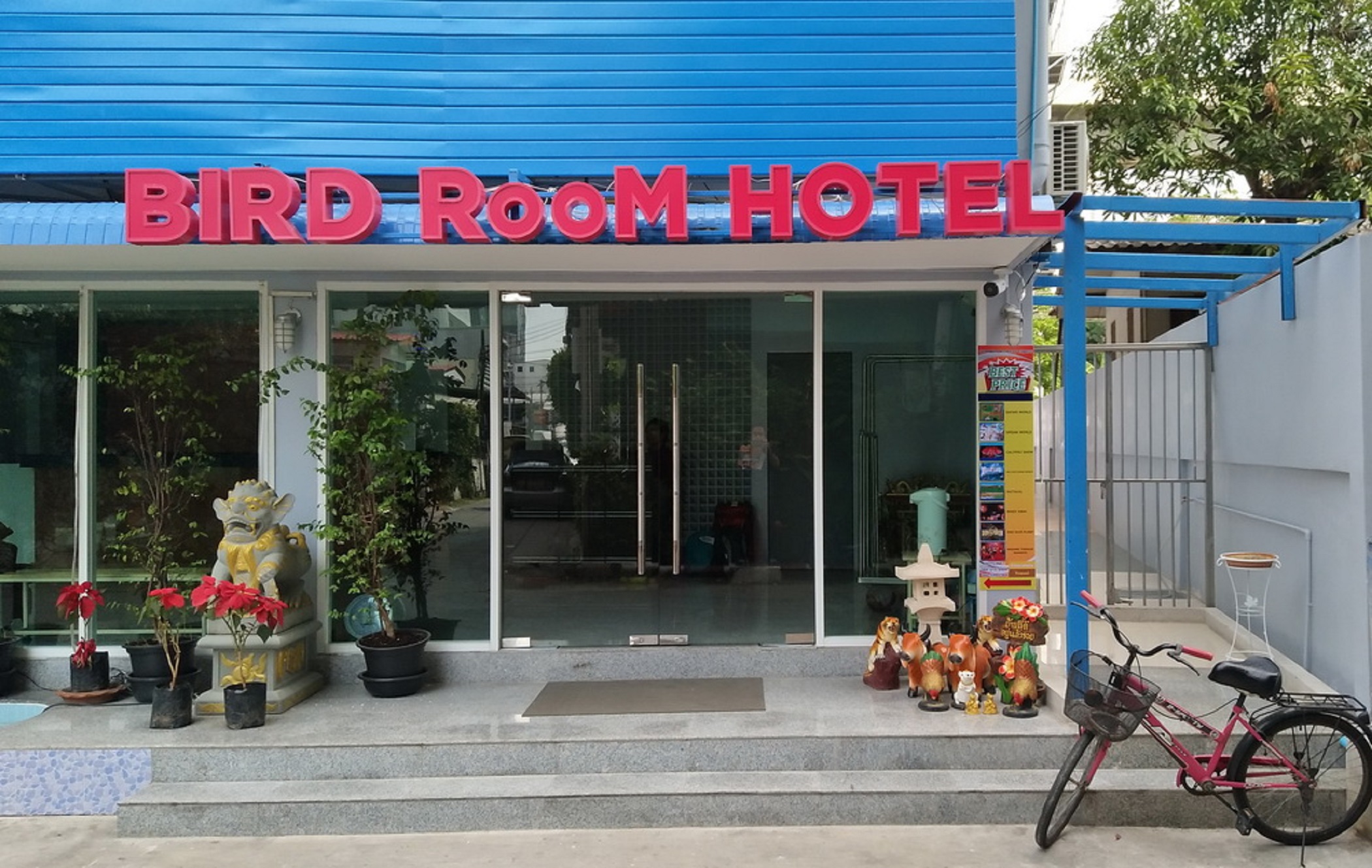 Bird Room Hotel 3/16