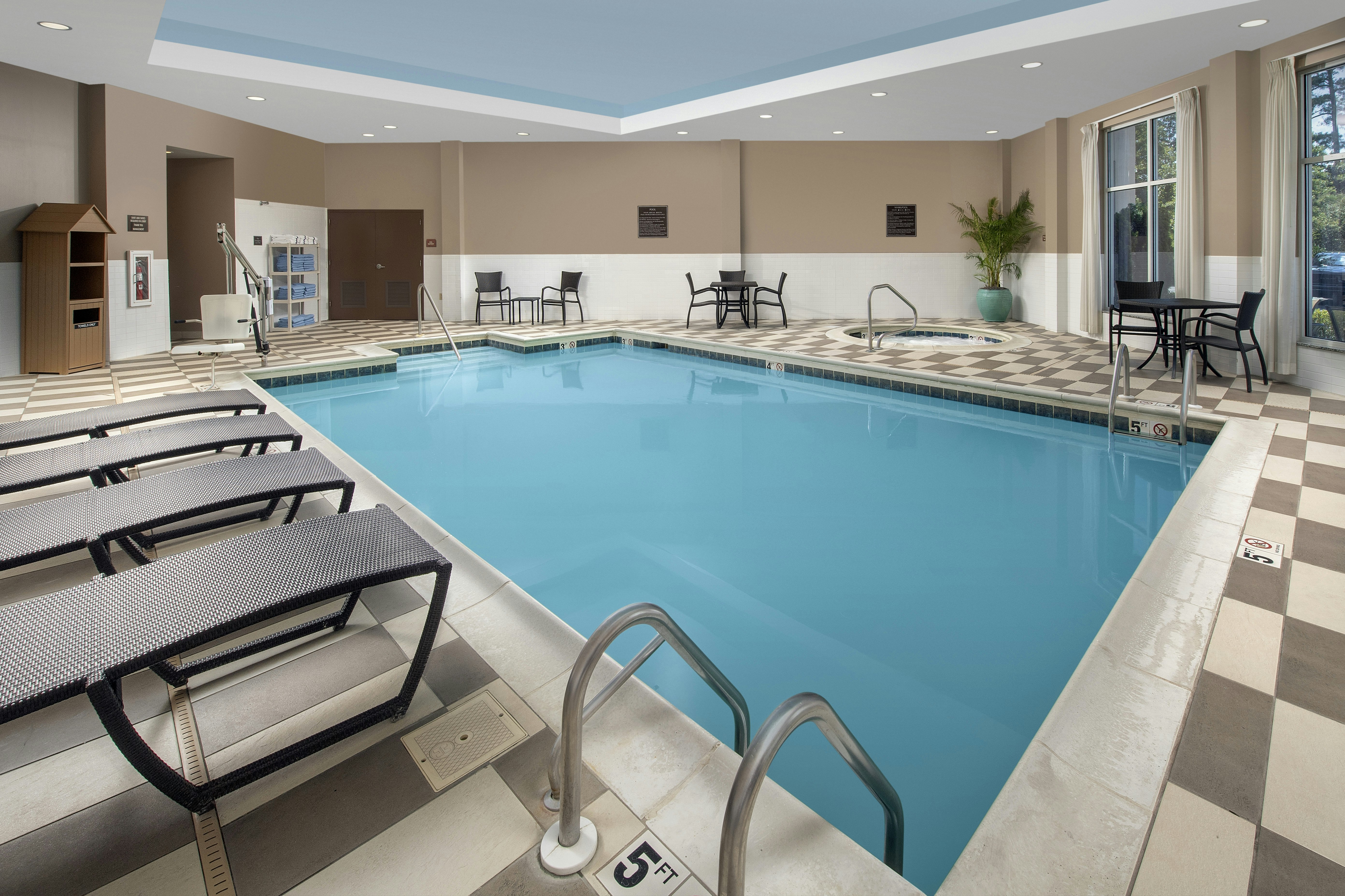 Embassy Suites by Hilton Birmingham Hoover 29/68