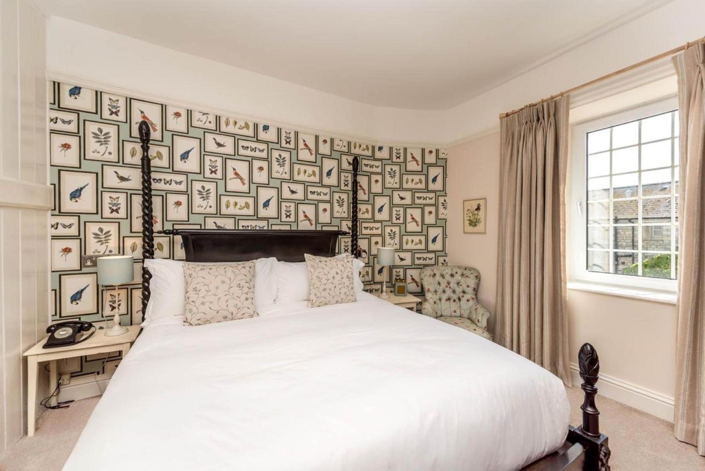Room, Double Bed