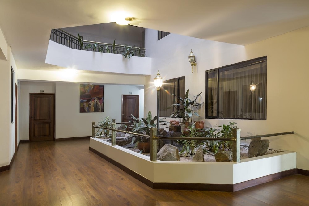Hotel Libertador 34/47
