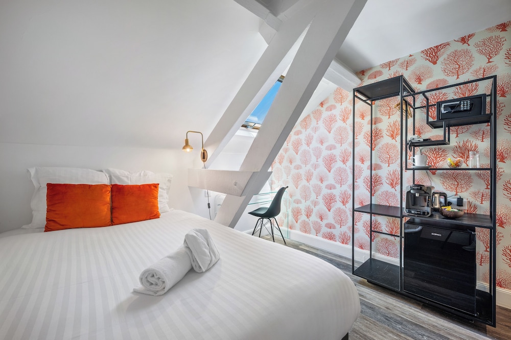 ECONOMY, DOUBLE BED