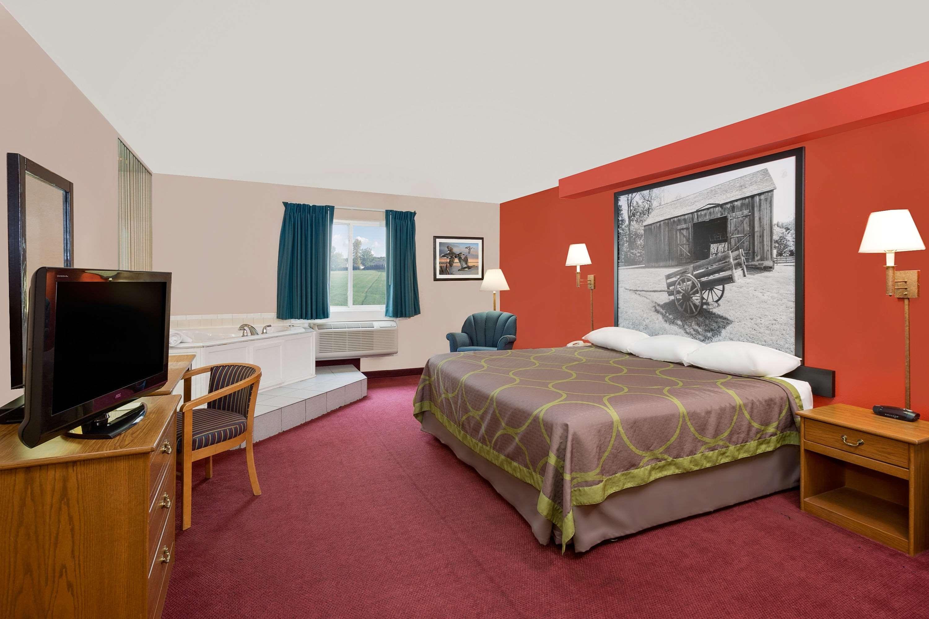 Deluxe, Studio, Suite, King Bed