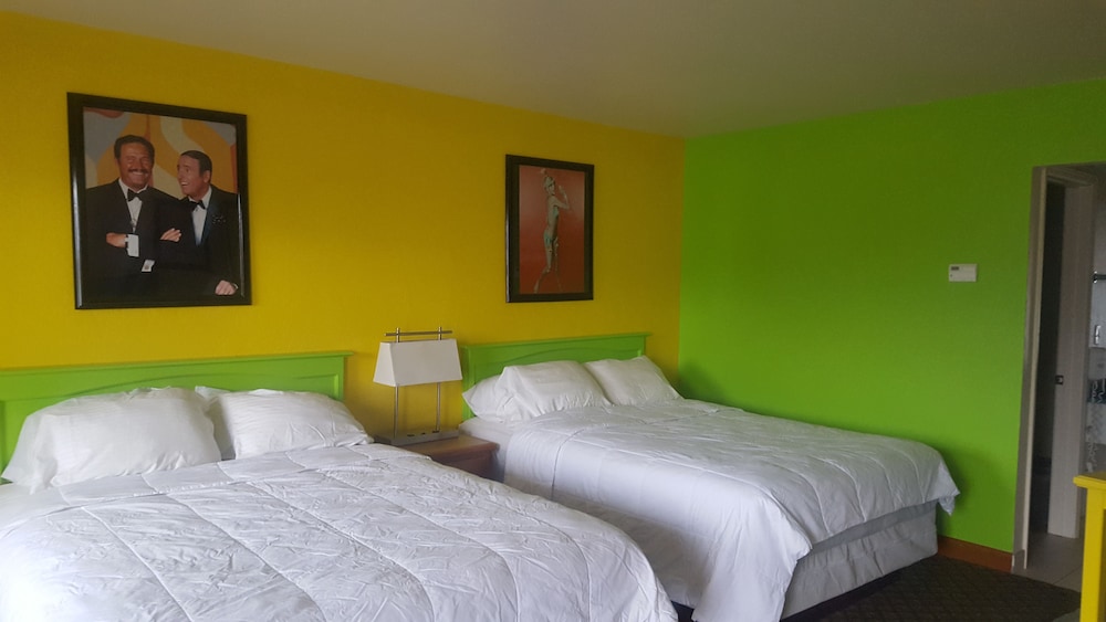 Retro Inn at Mesa Verde 17/61