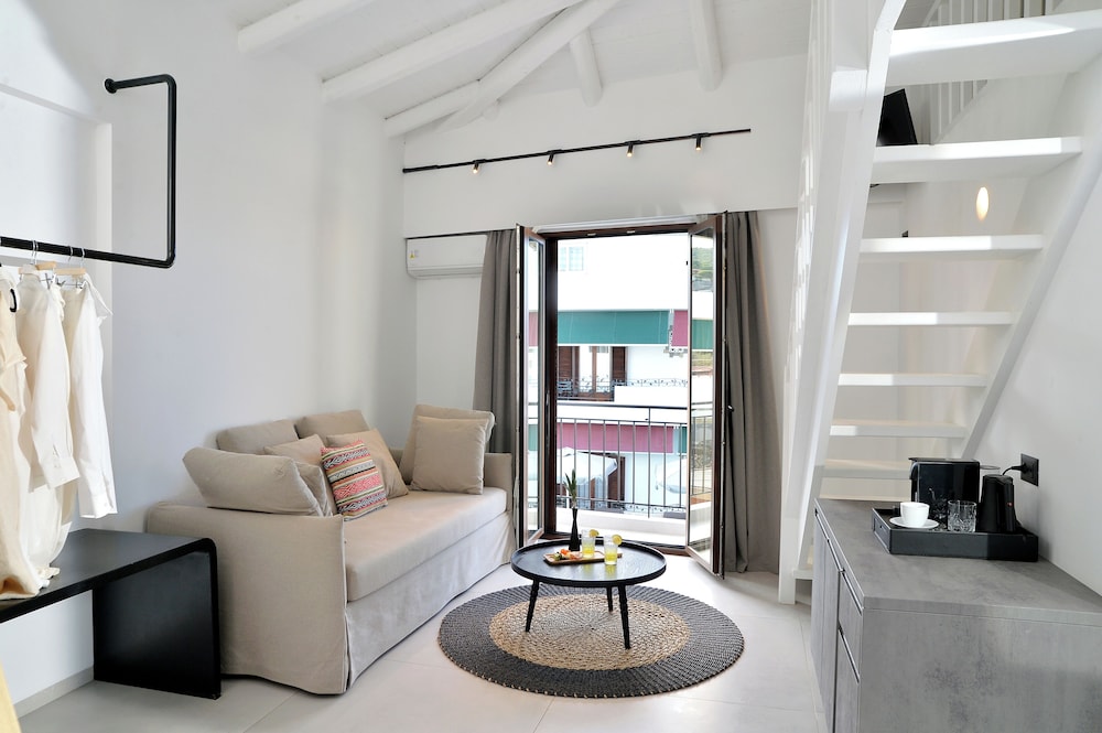 Yianna Hotel 31/51