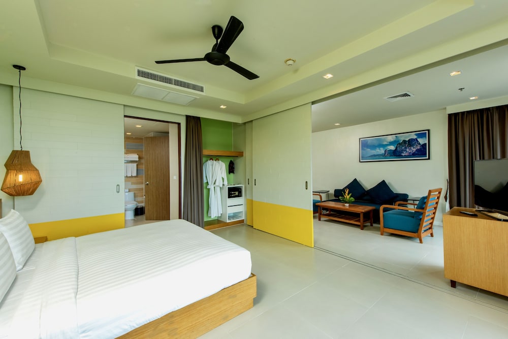 Holiday Ao Nang Beach Resort Krabi 12/50