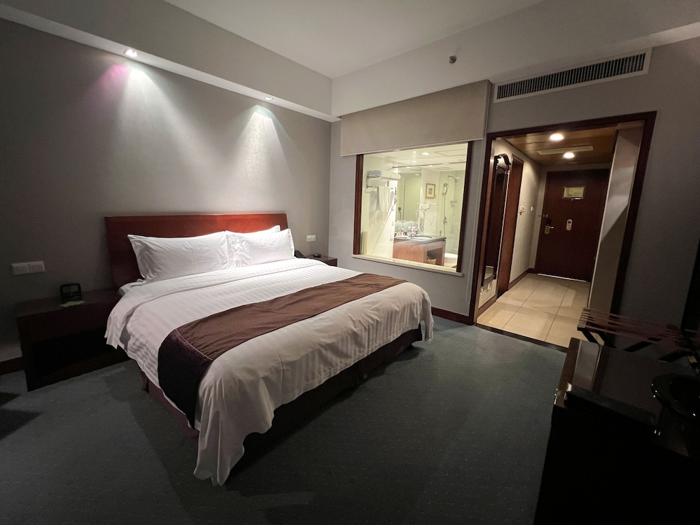 Baolong Hotel Shanghai 16/46