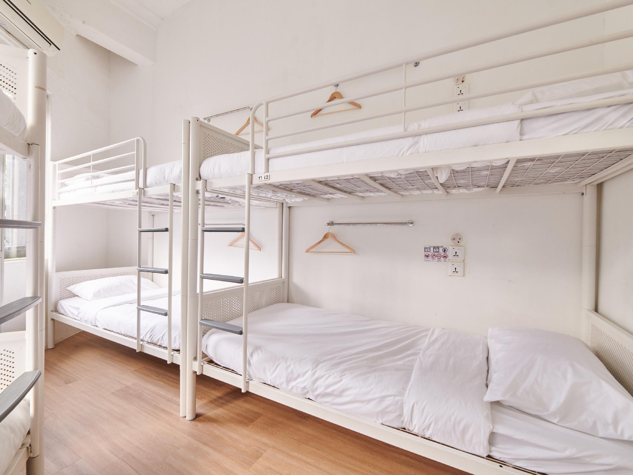 Female Dorm, Female Only, 6 Beds