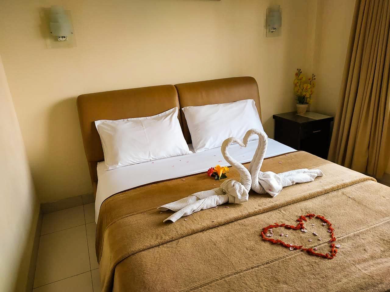 Garden, King Bed