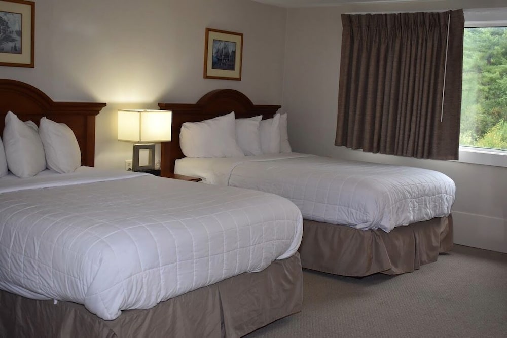Coachman Inn 22/55