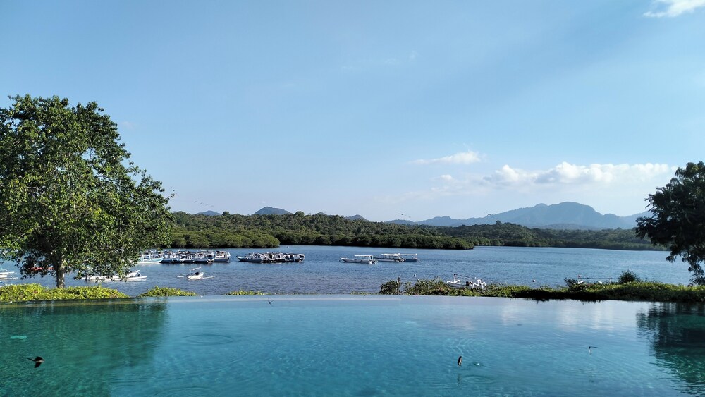 Naya Gawana Resort Spa 68/72