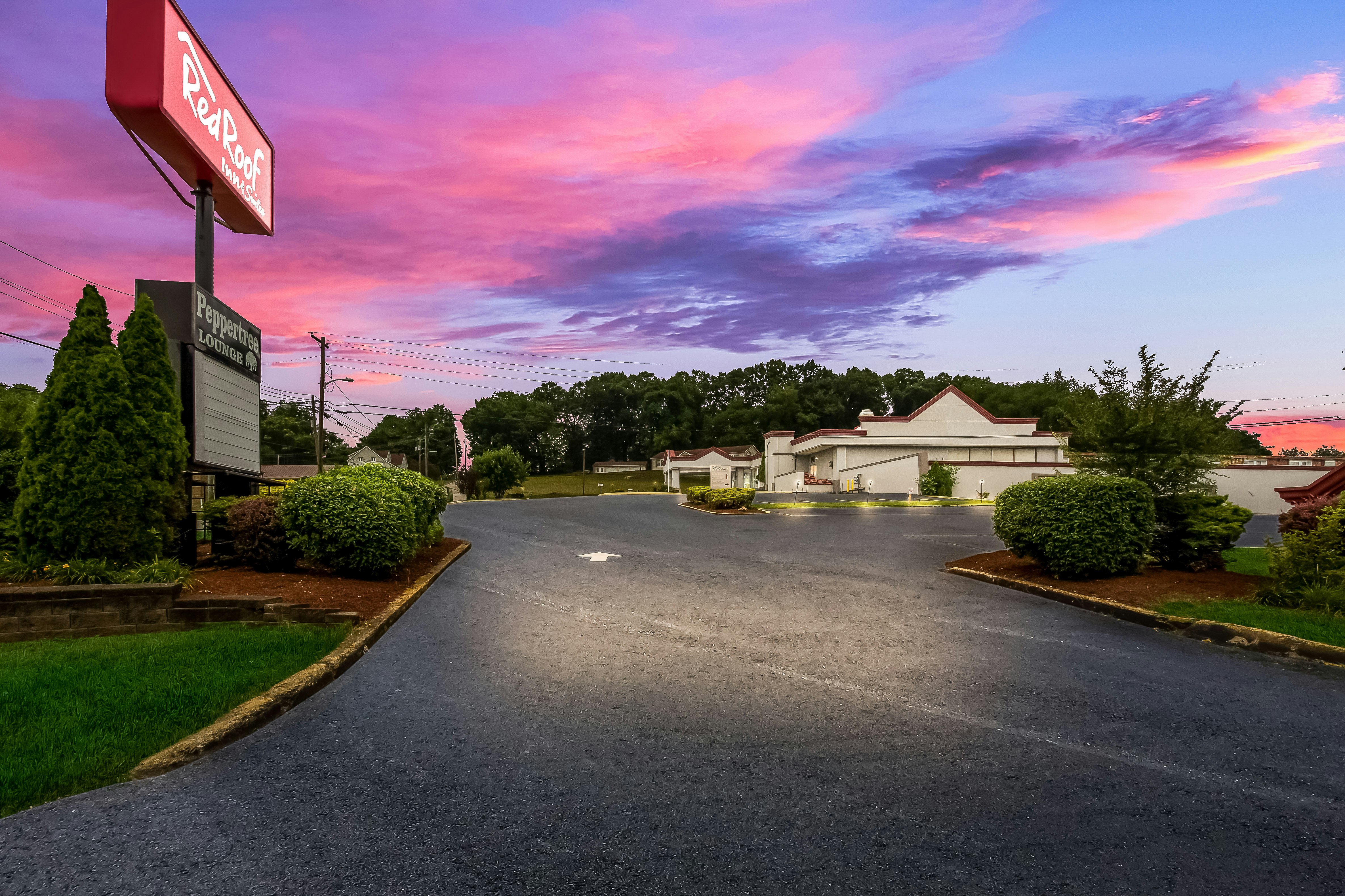 Red Roof Inn New Stanton 14/18