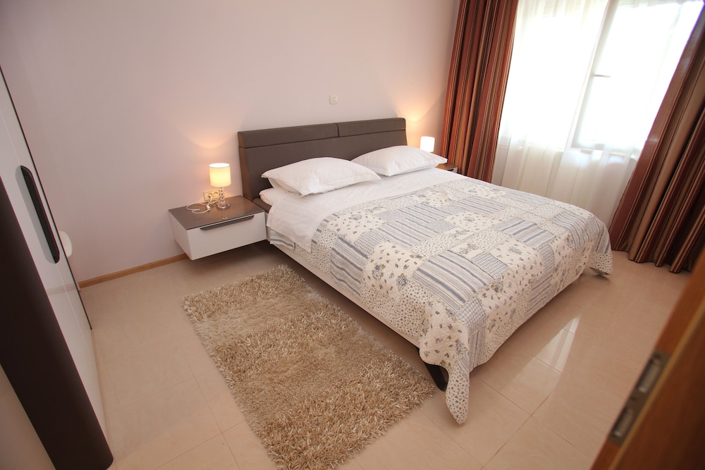 VILLA SUN 10/50