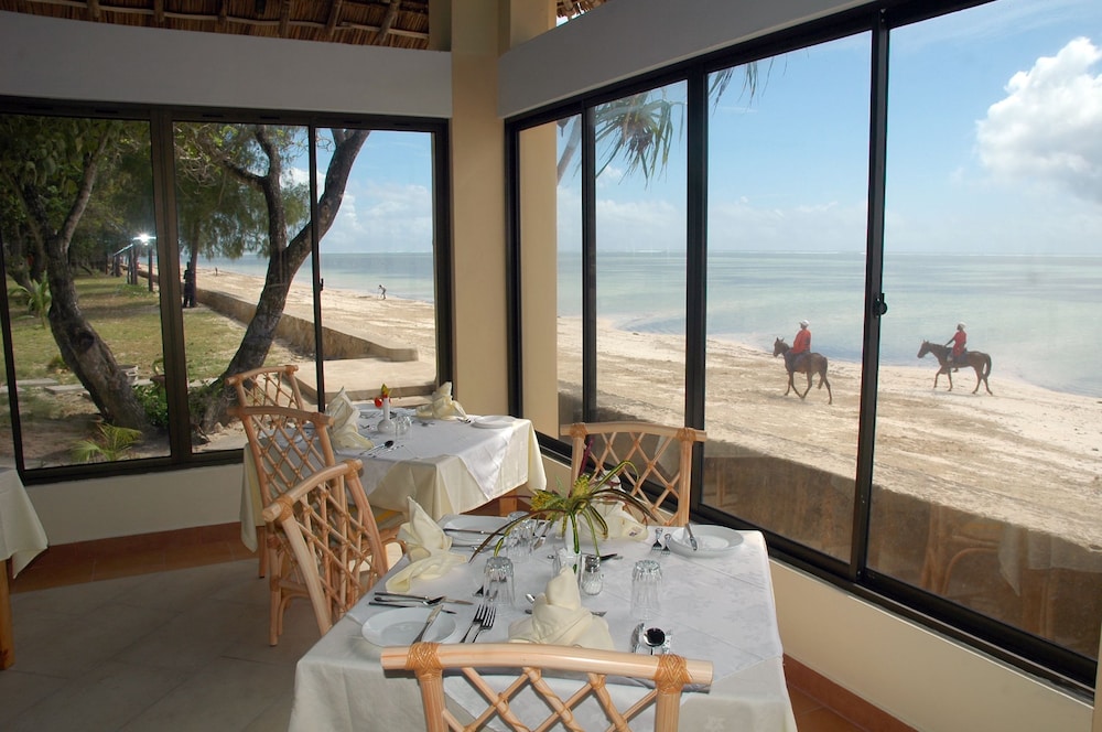 Jumuia Conference & Beach Resort 28/45