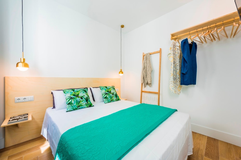 Be Mate Gran Via Suites 14/50