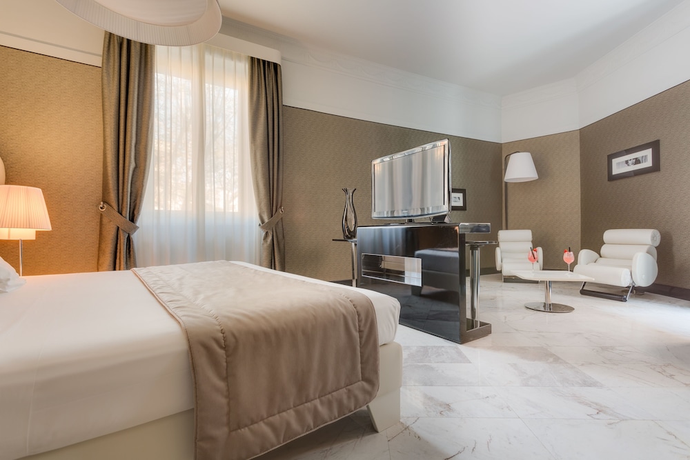 Grand Hotel Palace Rome 37/90