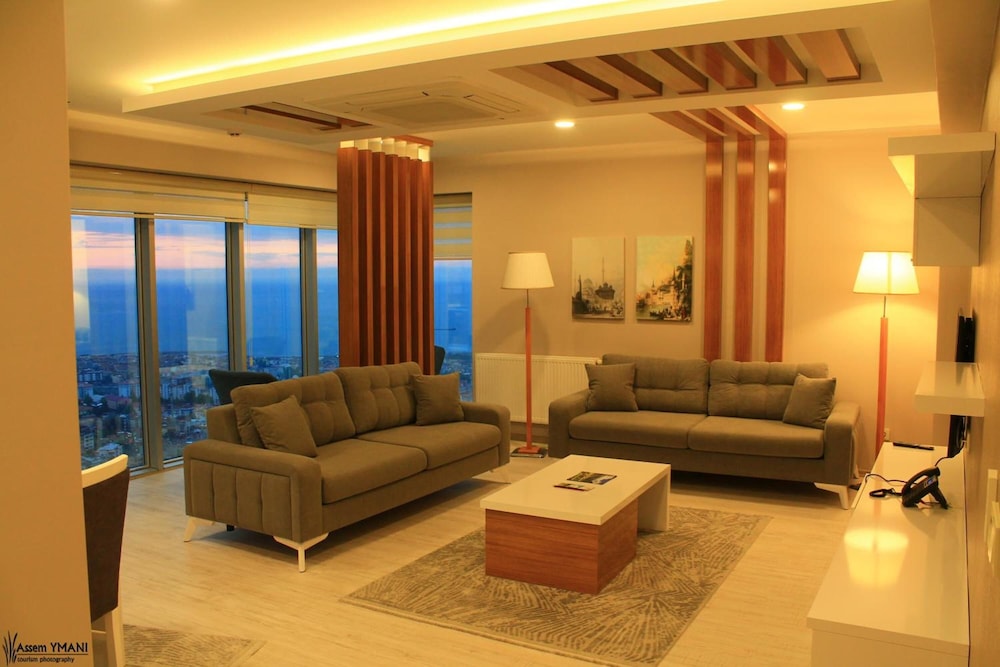 QAMAR PRESTIGE SUITES 35/49