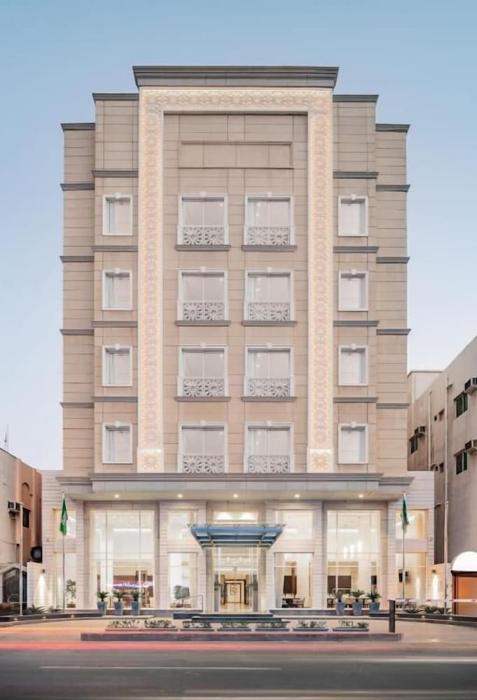 Landmark Hotel & Suites (formerly Al Qamar Hotel) in JEDDAH