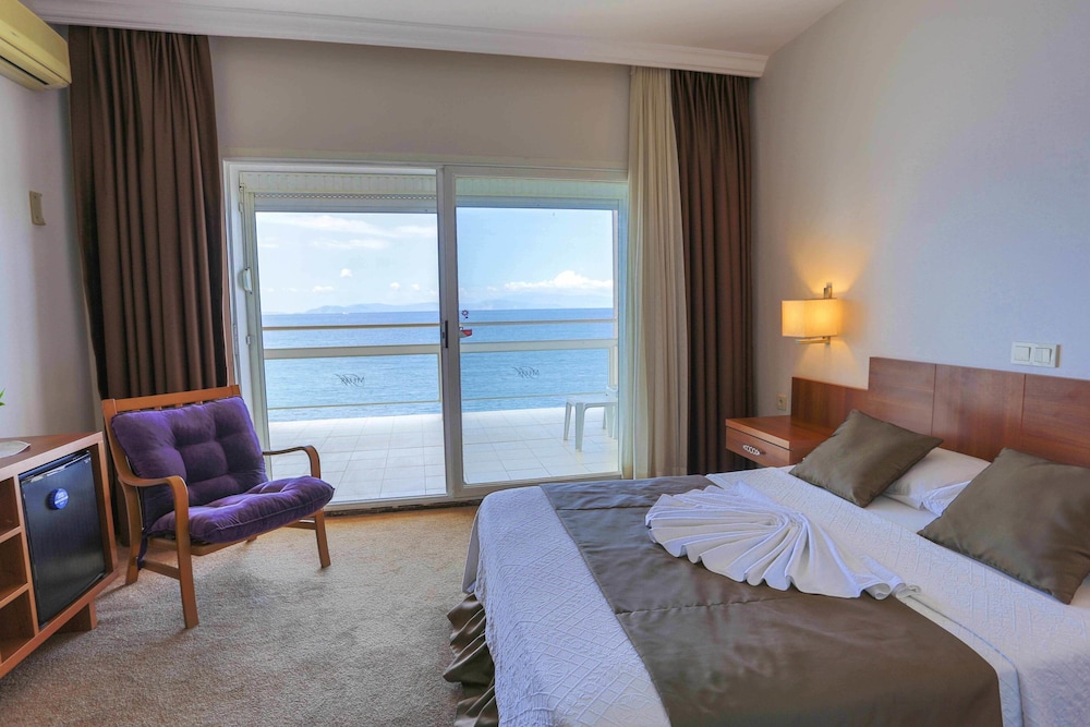 ROOM, DOUBLE BED, SEA VIEW