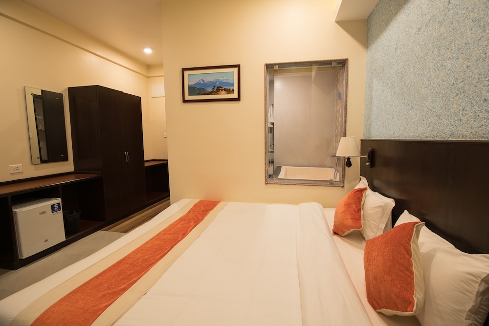 Hotel Shaara Pvt.ltd 8/50