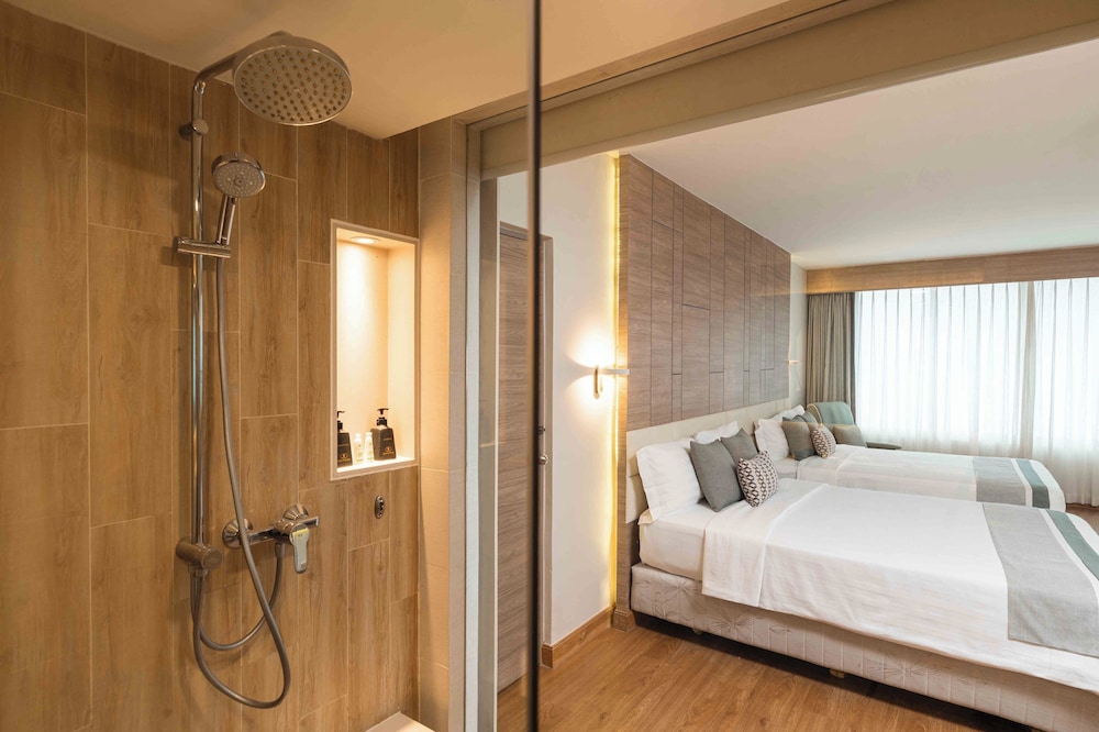 Phuket Graceland Resort & Spa 16/70