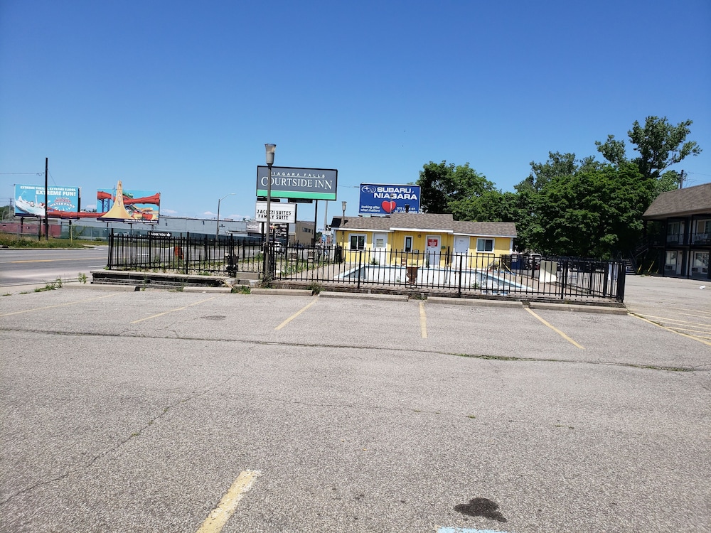 Niagara Falls Courtside Inn Hotel 31/41