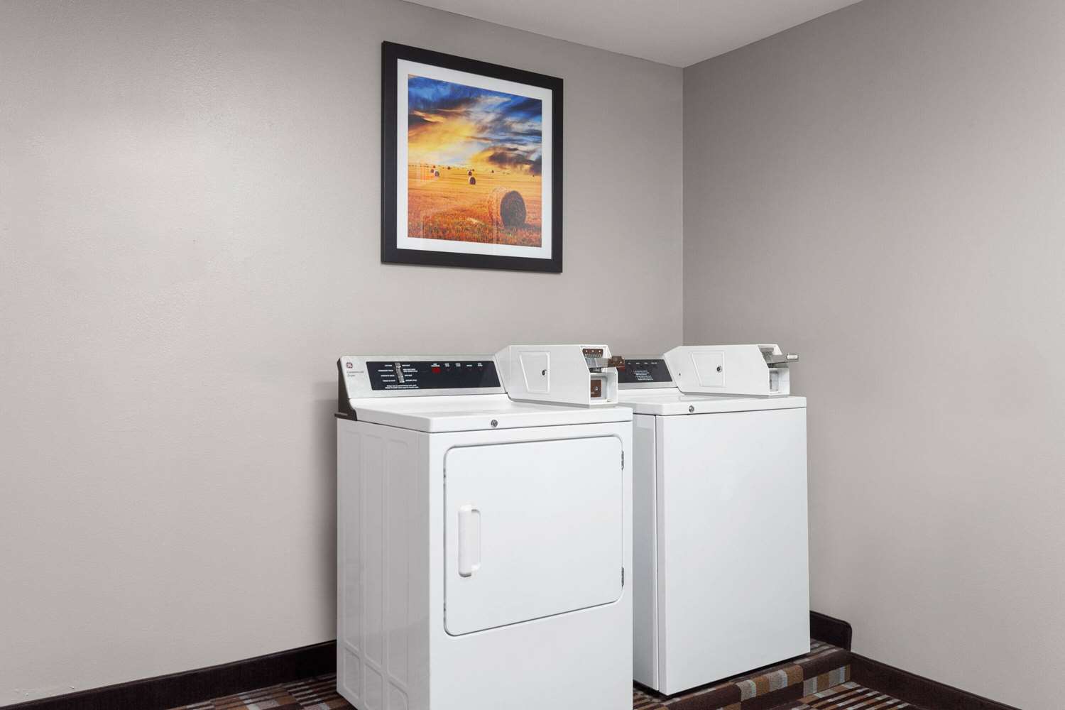 Microtel Inn & Suites by Wyndham Janesville 4/32