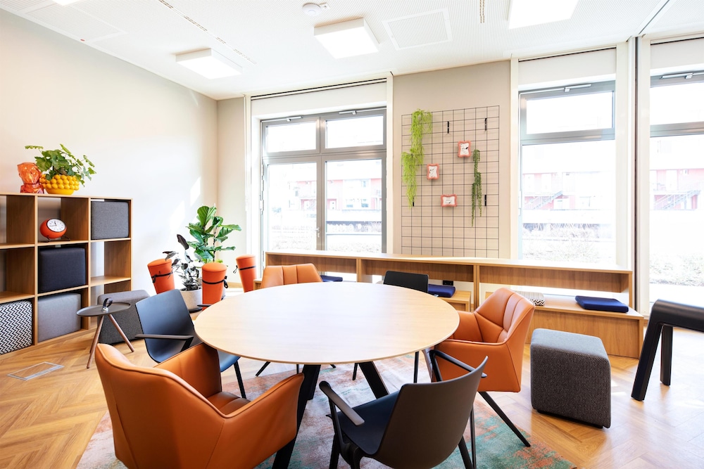 LOGINN Hotel Koln Airport 29/48